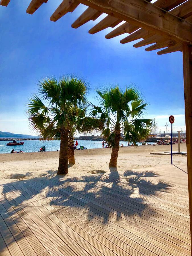 Les Sablettes Lägenhet Menton Exteriör bild